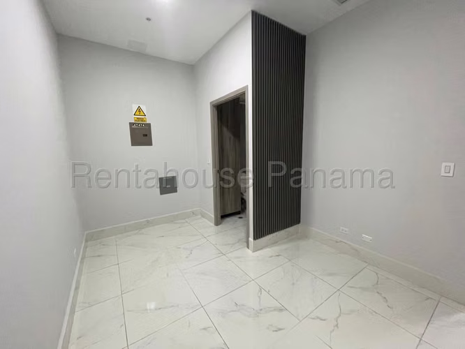 Consultorio en Costa del Este - Venta