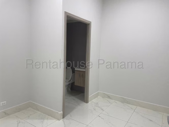 Consultorio en Costa del Este - Venta