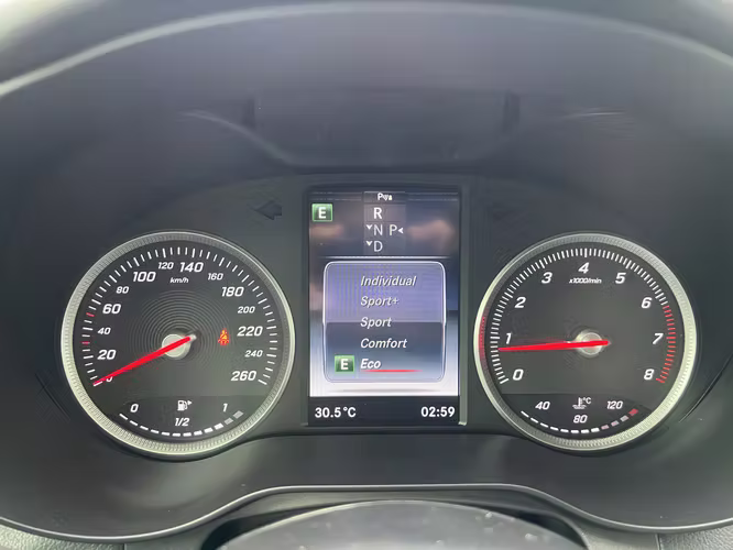 MERCEDES BENZ GLC 200