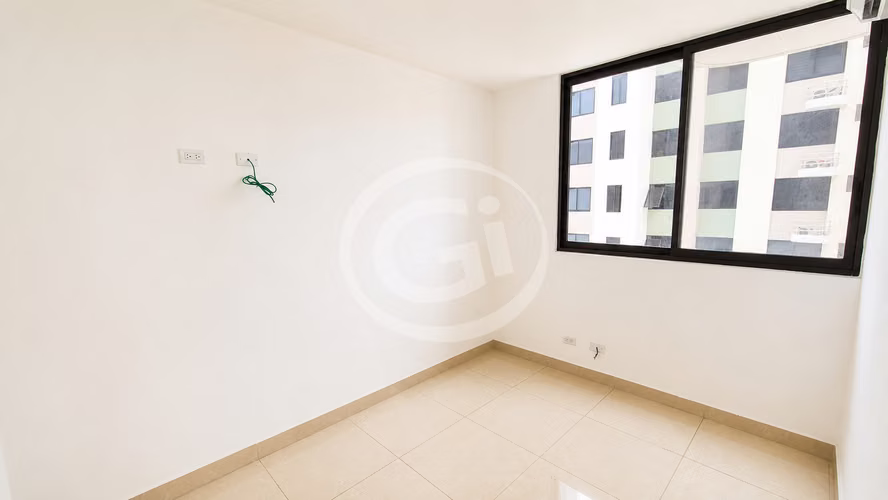 Remate Bancario Venta Apartamento San Francisco Bay Torre 500. Negociable
