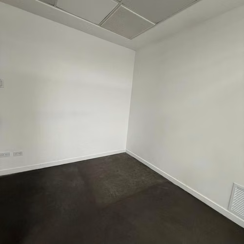 Local Comercial en  Marbella | 94 m² | $1,900 Negociable