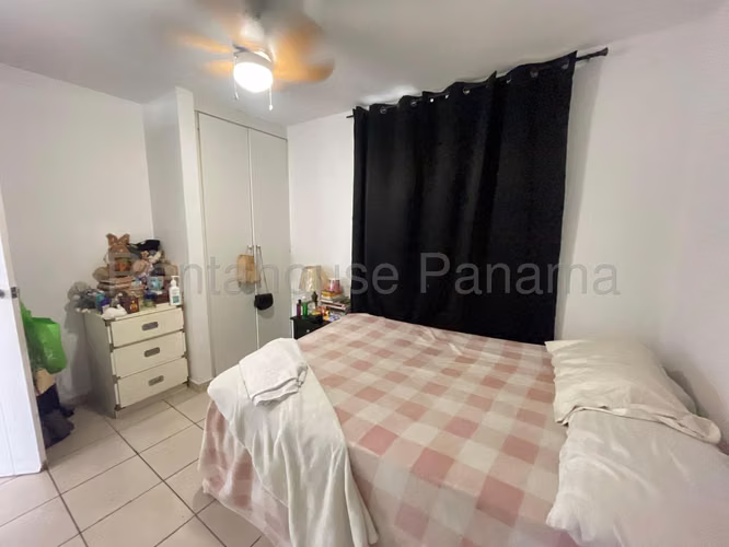 Vendo Apartamento en Via España KA27-245