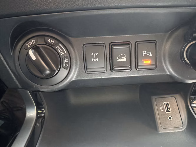 NISSAN FRONTIER 2022 - Imagen 8