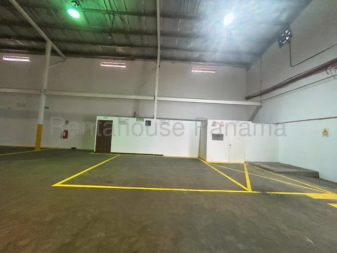 Se Alquila Galera en Don Bosco MDV27-424