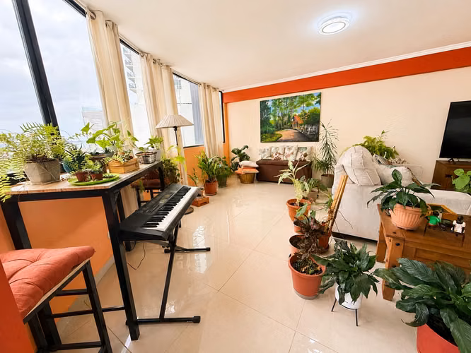 Alquiler de apartamento con vista al mar en Rocamar, Ave. Balboa