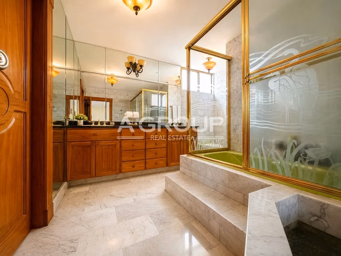 Ritz - Punta Paitilla - Se vende apartamento
