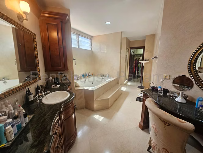 Venta de Casa en Altos del Golf Casa Unifamiliar