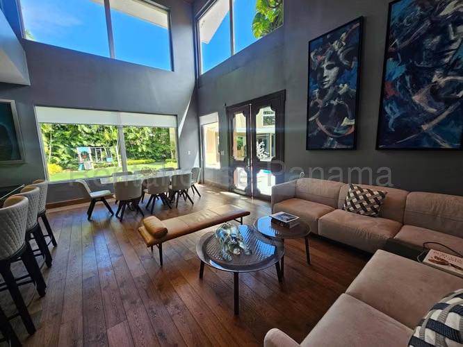 House for Sale in Altos del Golf Single Family House Only Direct Client MC