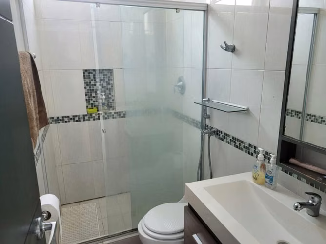 Apartamento Venta 2 Rec, 1 Baño Edison Park, 69mts2 $138.000 VL