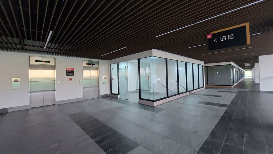 ALQUILER DE LOCALES COMERCIALES EN GRENWOOD PLAZA