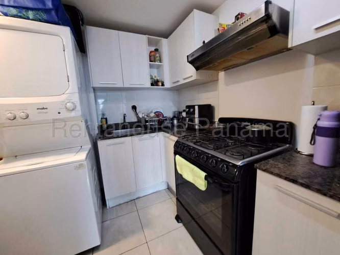 Apartamento en Venta en Carrasquilla  JG