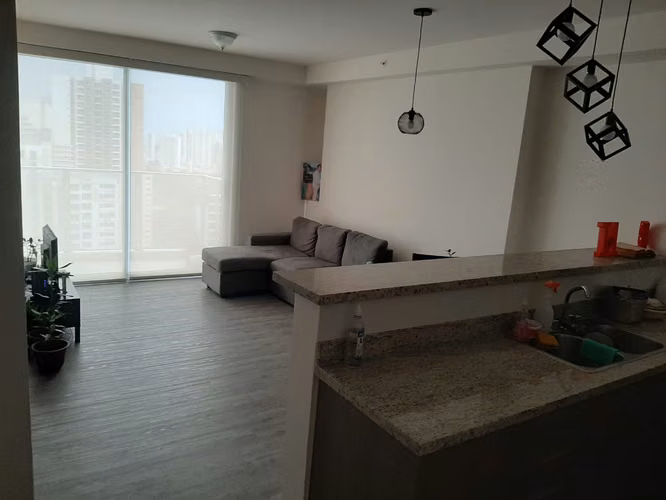 Se Vende Apartamento en Vía España | Piso Alto | Línea Blanca