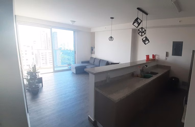 Se Vende Apartamento en Vía España | Piso Alto | Línea Blanca
