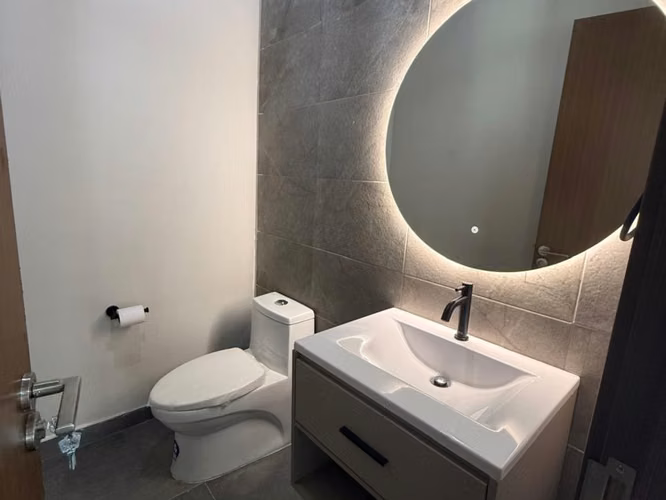 ALQUILER DE OFICINA REMODELADA EN PH PRIME TIME, COSTA DEL ESTE (3)
