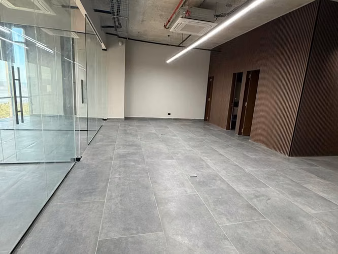 ALQUILER DE OFICINA REMODELADA EN PH PRIME TIME, COSTA DEL ESTE (3)