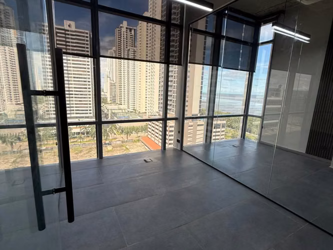 ALQUILER DE OFICINA REMODELADA EN PH PRIME TIME, COSTA DEL ESTE (3)