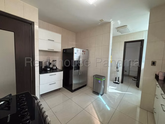 Se Vende Apartamento Frente a la Bahía de Panamá en San Francisco 26PPM5603