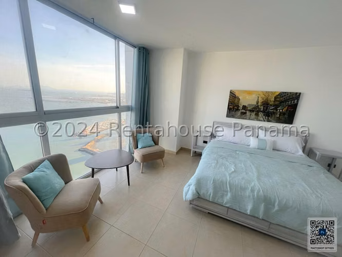 Apartamento con Vista al Mar en Venta en Avenida Balboa 25PPM479