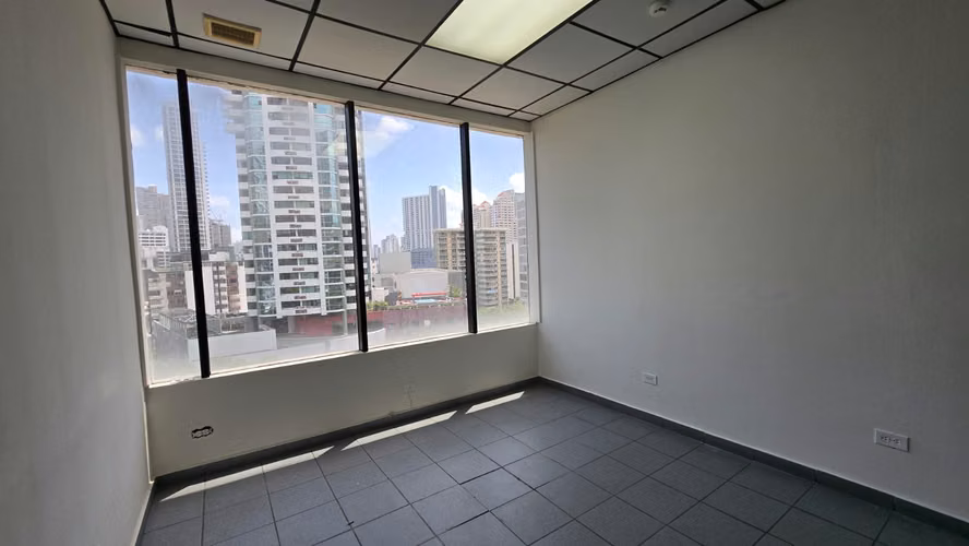 Oficina en Calle 50 — 70 m² | PH Global Plaza