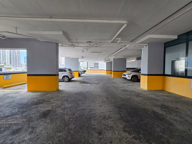 Oficina en Calle 50 — 70 m² | PH Global Plaza