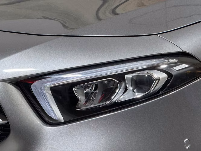 MERCEDES-BENZ A200 SEDÁN 2019