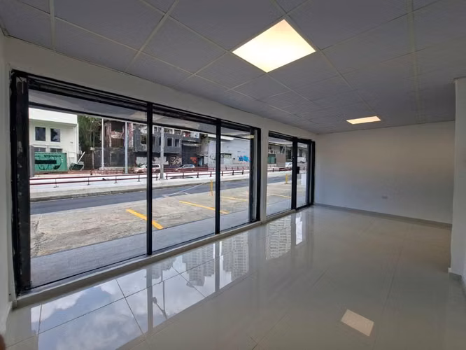 Se alquila local comercial 70 m2 en Los Ángeles/ El Paical