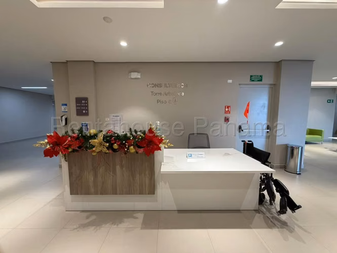 Alquiler de Consultorio en Costa del Este Town center Solo Cliente Directo LFC
