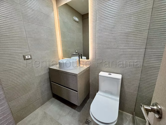 Alquiler de Consultorio en Costa del Este Town center Solo Cliente Directo LFC
