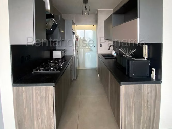 Alquiler de Apartamento Amoblado en Coco del Mar DPV