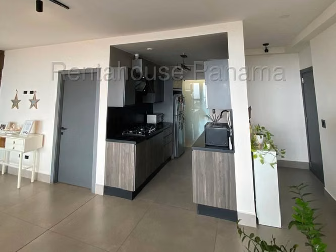 Alquiler de Apartamento Amoblado en Coco del Mar DPV