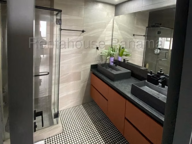 Alquiler de Apartamento Amoblado en Coco del Mar DPV