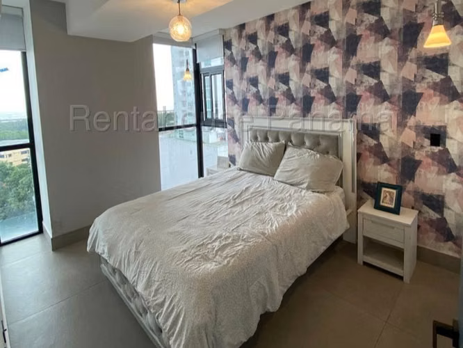 Alquiler de Apartamento Amoblado en Coco del Mar DPV