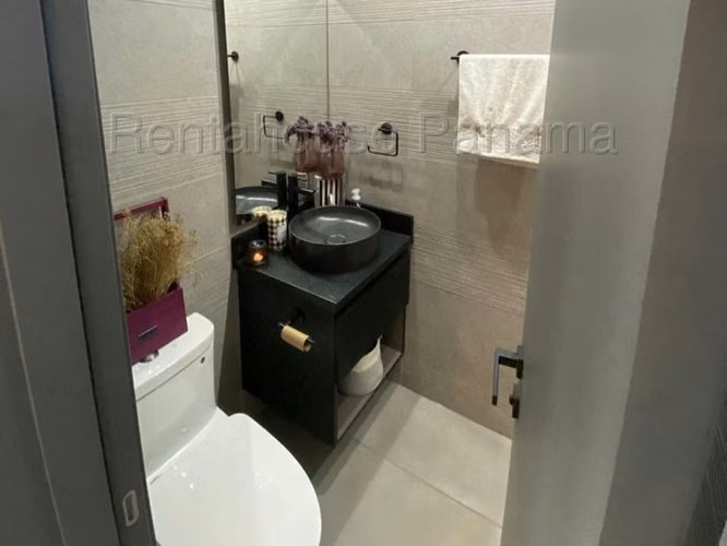 Alquiler de Apartamento Amoblado en Coco del Mar DPV