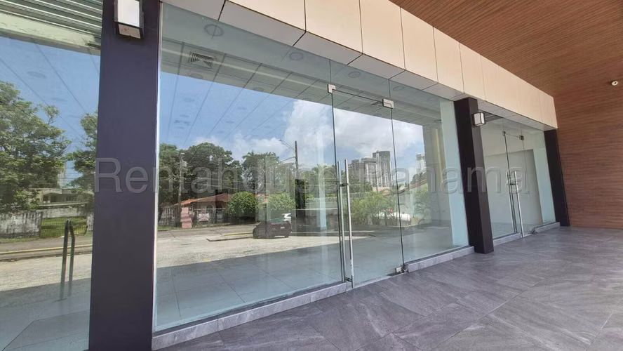 Local Comercial de 162m2 en Alquiler en San Francisco 27PPM420