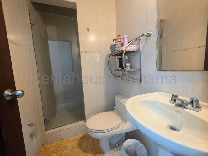 Alquiler de Apartamento en Avenida Balboa Ph Grandbay Tower NS