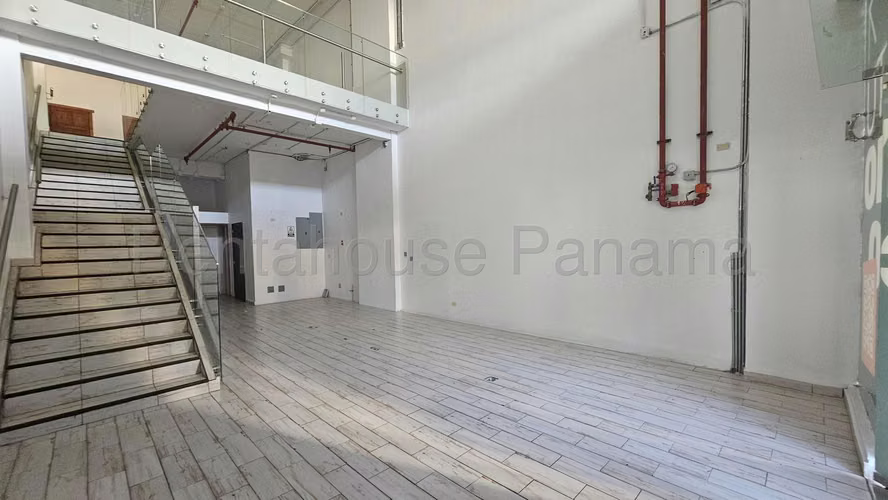 Local Comercial de 150 m2 en Alquiler en San Francisco 27PPM418