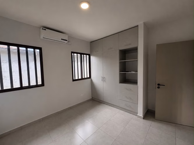 CASA NUEVA EN ALQUILER EN UNA ZONA EXCLUSIVA DE SAN PABLO - Imagen 6
