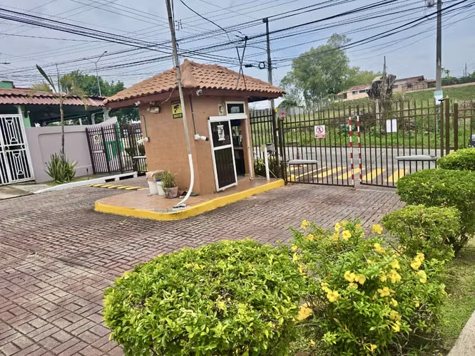 VENTA CASA VILLA LUCRE OPORTUNIDAD ec