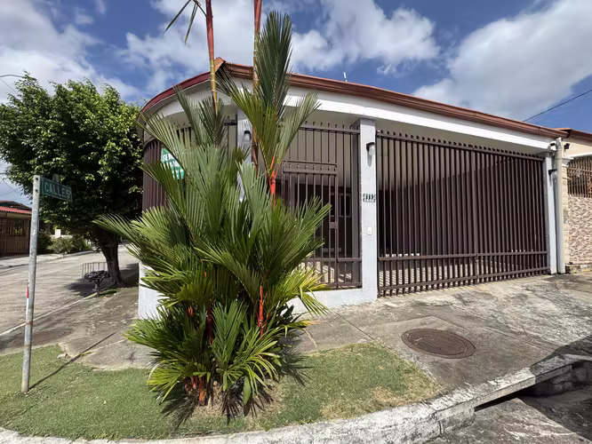 VENTA CASA VILLA LUCRE OPORTUNIDAD ec