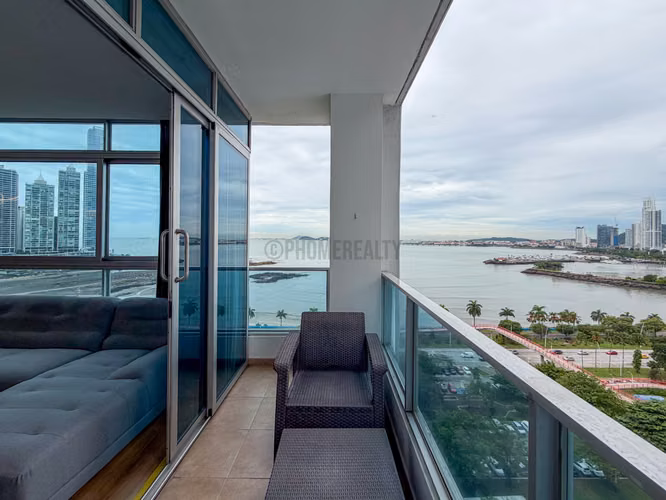 Apartamento en Alquiler en Avenida Balboa, Panamá