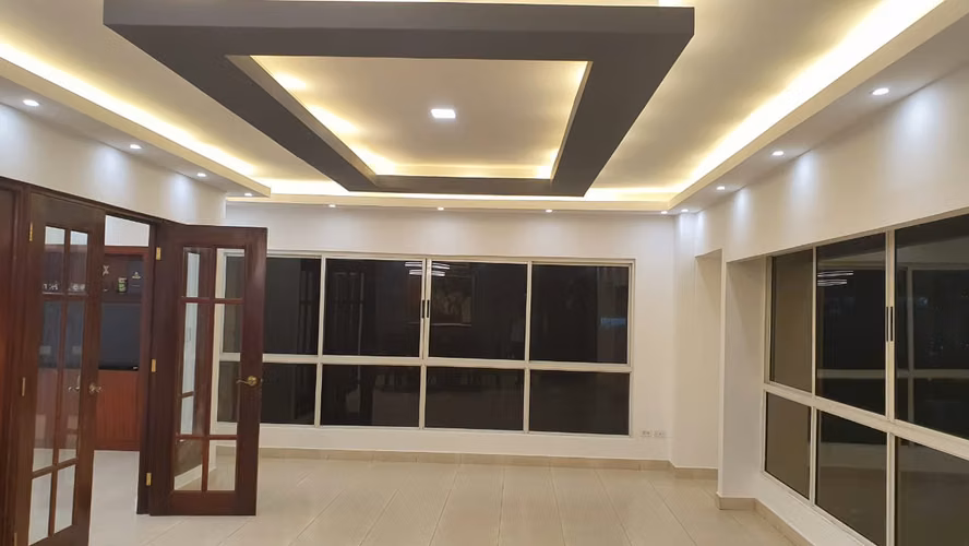  For Sale – Spacious Apartment in Obarrio, Victoria Tower