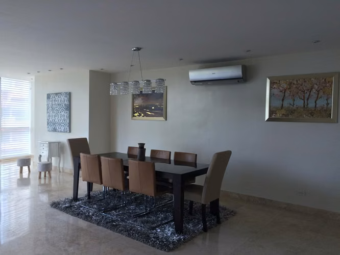 VENDO APARTAMENTO EN PH ALLURE