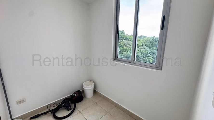 Apartamento en Venta en Clayton. PH CLAYTON PARK I. 27LDC54