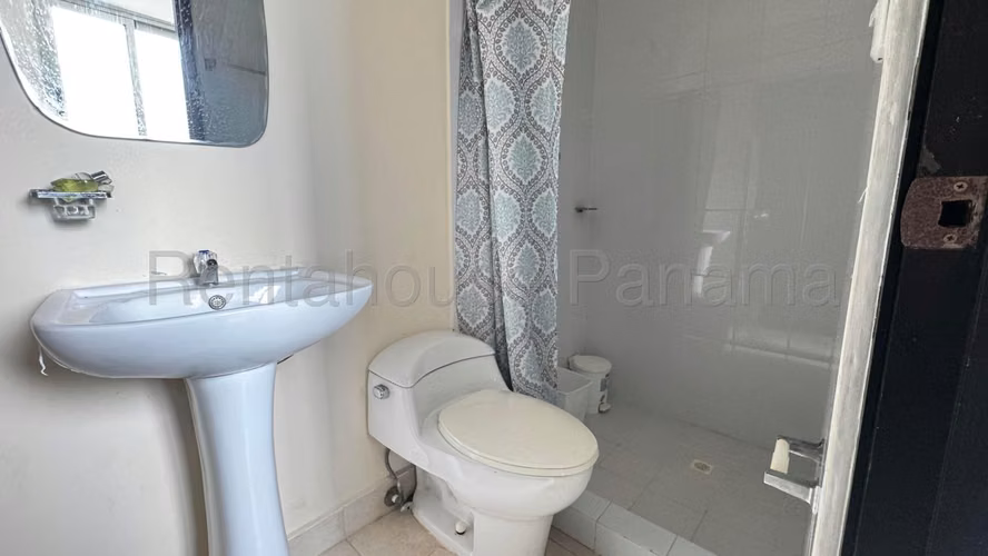 Apartamento en Venta en Clayton. PH CLAYTON PARK I. 27LDC54
