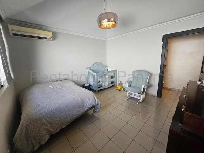 Casa en Venta en Altos del Golf 27LDC436