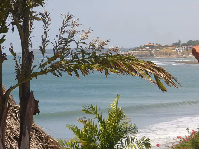VENDO CASA. TERRENO. CORONADO. FRENTE A LA PLAYA. PLAYA.