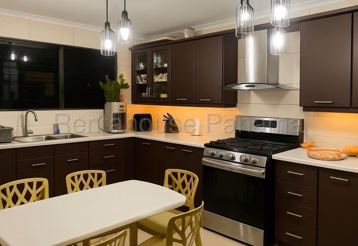 Apartamento en Venta en Marbella 26YCG3041