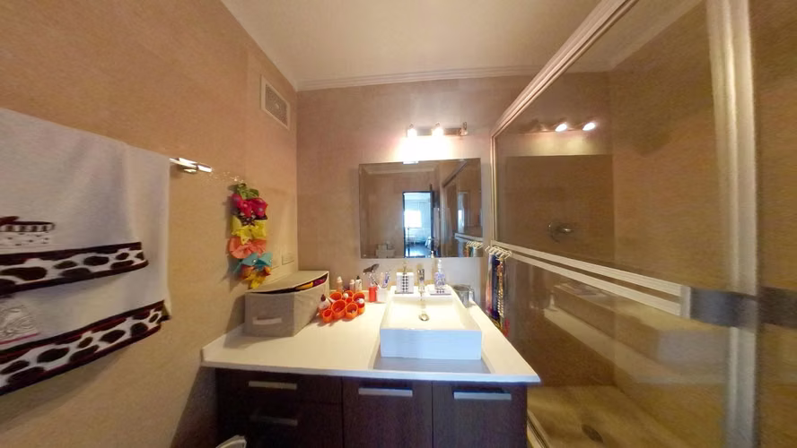 Apartamento en Venta en Avenida Balboa Los Delfines 24YCG7944