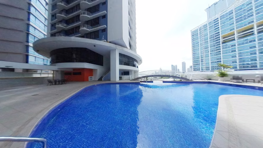Apartamento en Venta en Avenida Balboa Los Delfines 24YCG7944