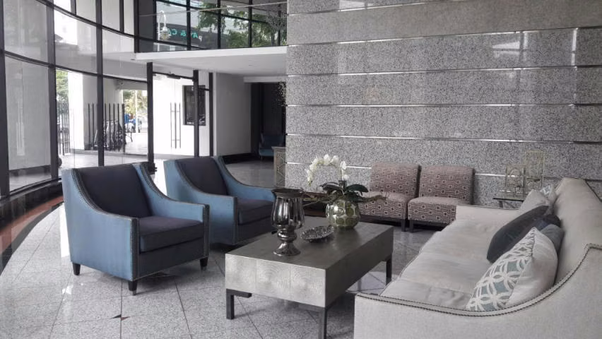 Apartamento en Venta en Avenida Balboa Los Delfines 24YCG7944